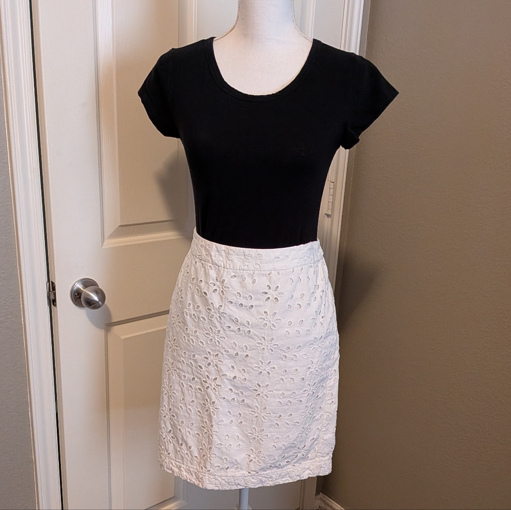 Old Navy White Eyelet Mini Skirt